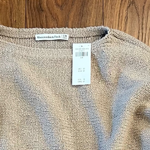 Abercrombie & Fitch S/M NWT - Picture 2 of 2